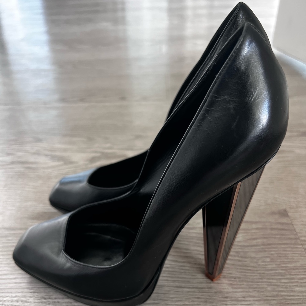 YSL Pump